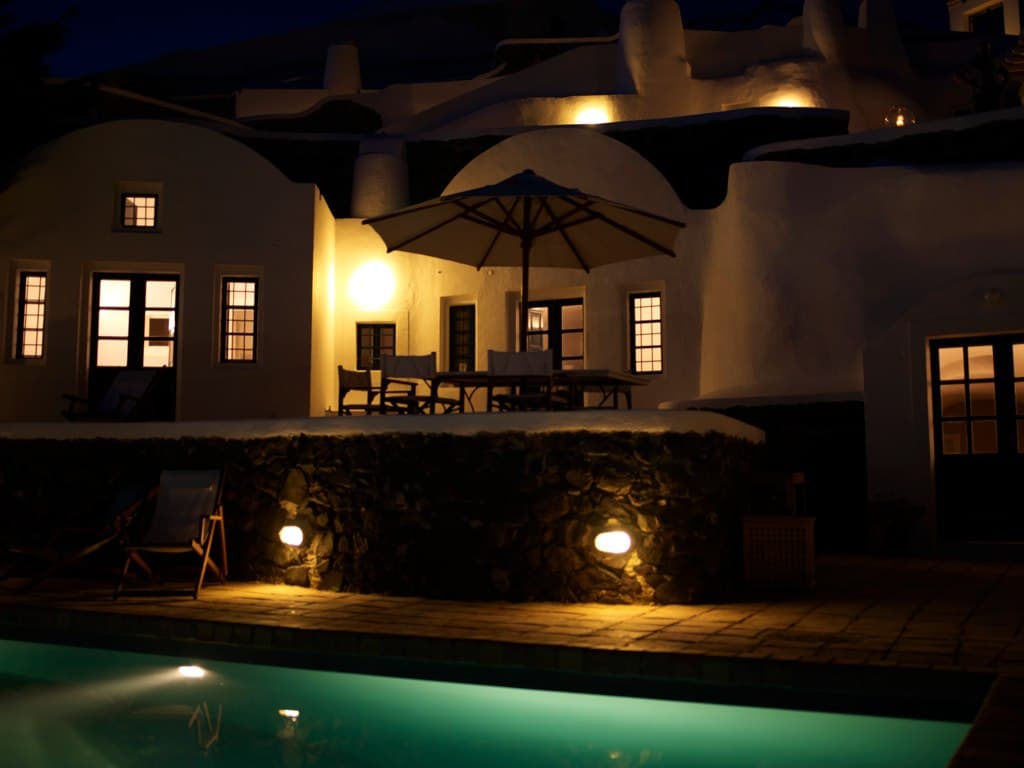 Santorini VV — luxury villa photo 13