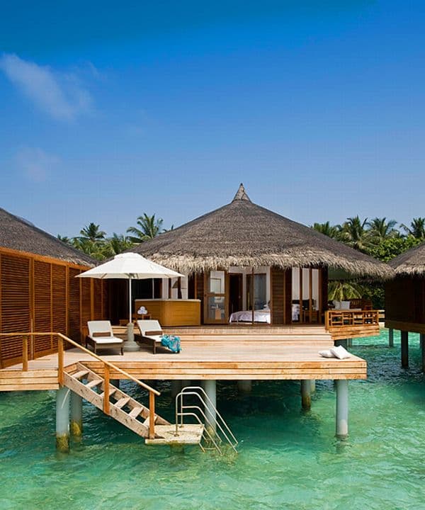 Kuramathi Water Villa with Jacuzzi — luxury villa photo 3