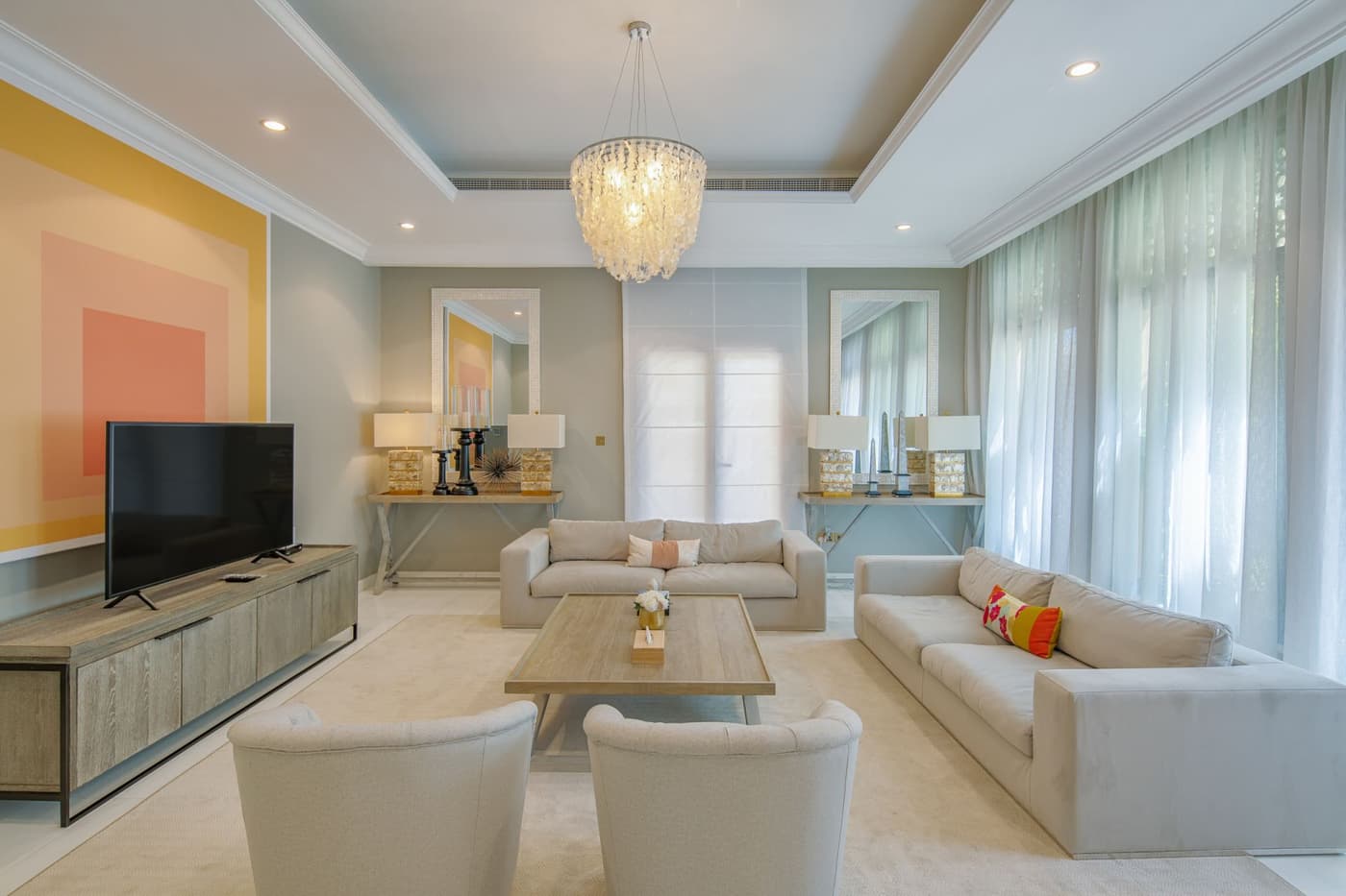 Palm Jumeirah Villa — luxury villa photo 32