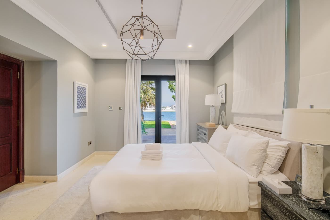 Palm Jumeirah Villa — luxury villa photo 1