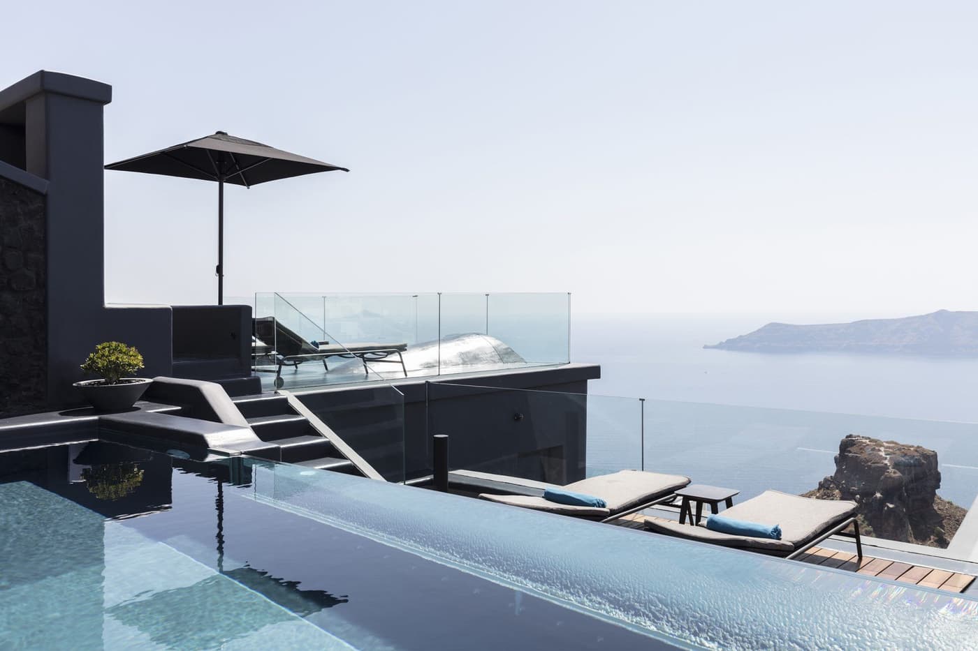 Kivotos Cave Three Bedroom Villa — luxury villa photo 2