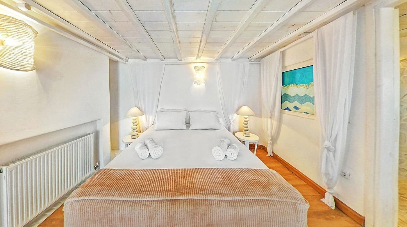 Sunkissed Villa — luxury villa photo 3
