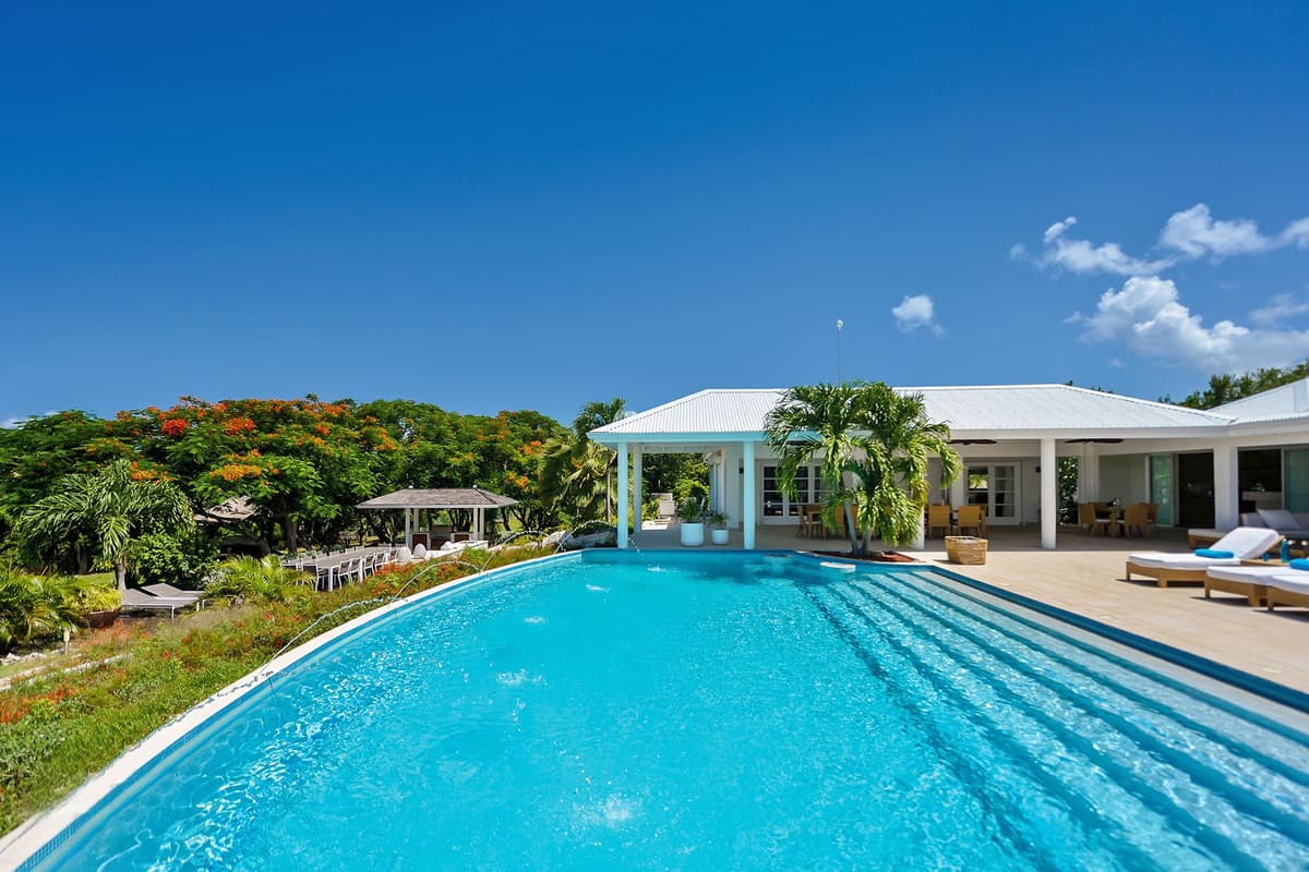 Villa Encore — luxury villa photo 2