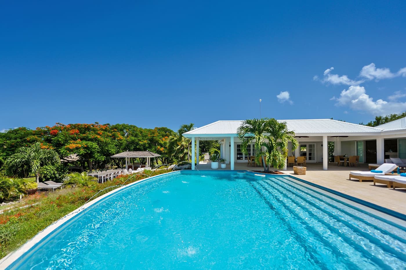 Villa Encore — luxury villa photo 2