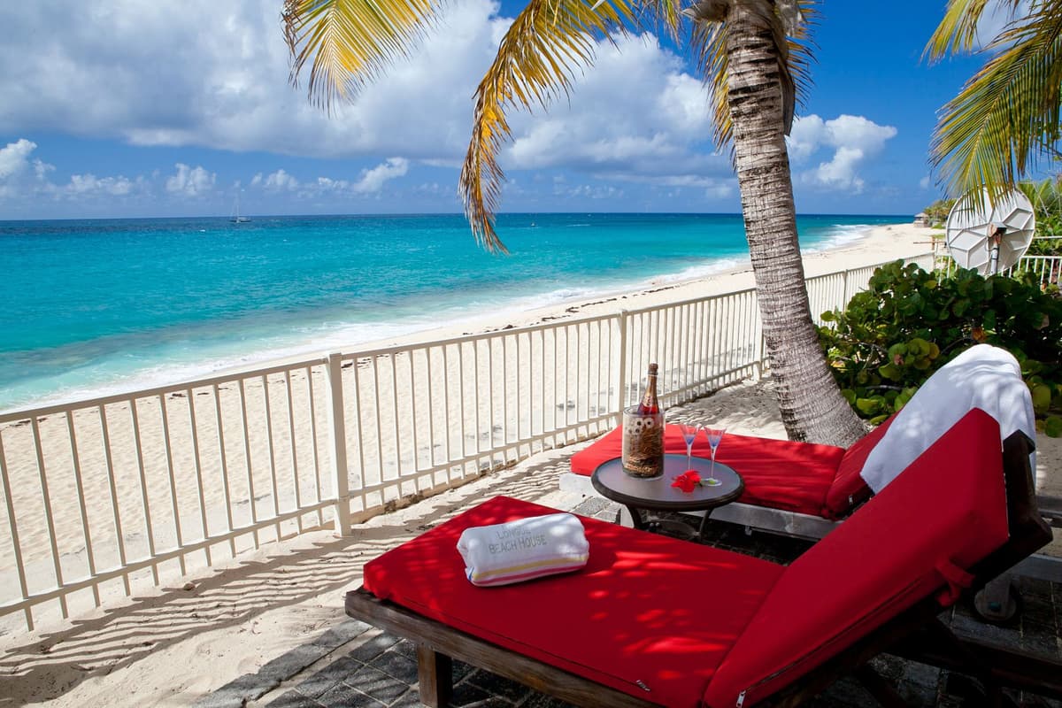 Villa Baie Longue Beach House — luxury villa photo 1