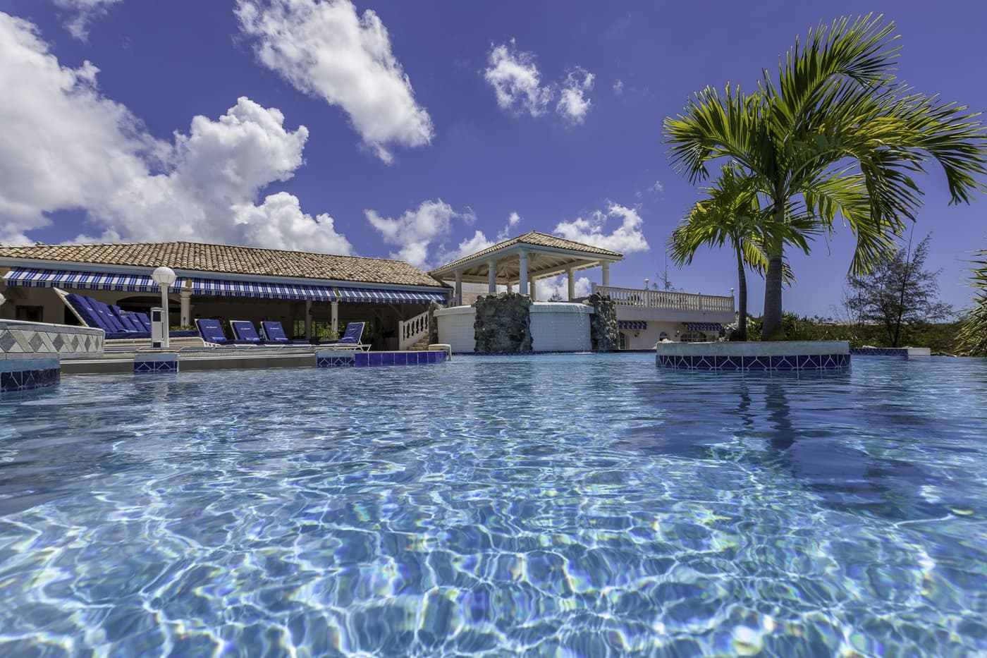 Villa Cascades — luxury villa photo 2