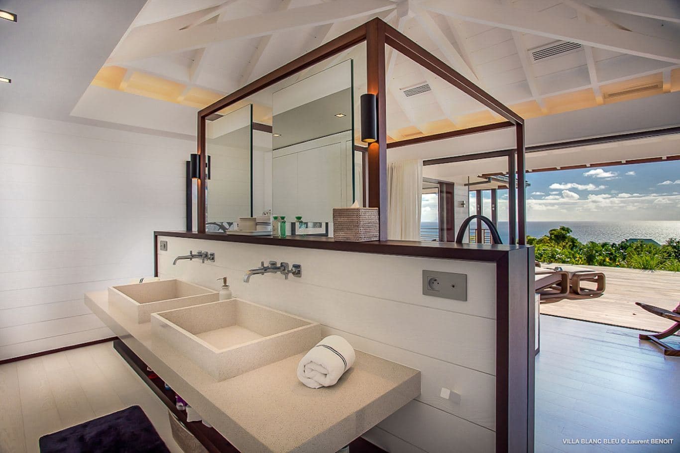Villa Blanc Bleu — luxury villa photo 21