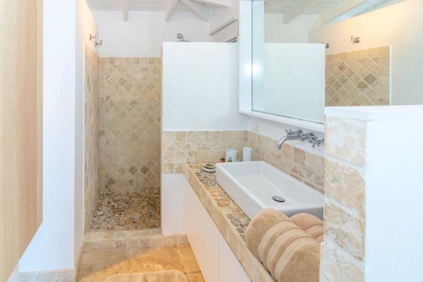 Villa Bruka — luxury villa photo 1