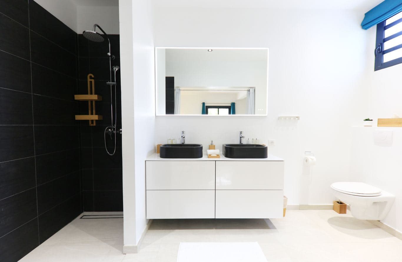 Villa North Waves — luxury villa photo 1