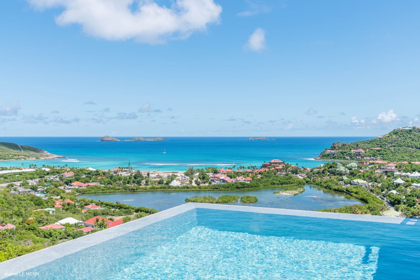 Villa L Oiseau Bleu — luxury villa photo 1
