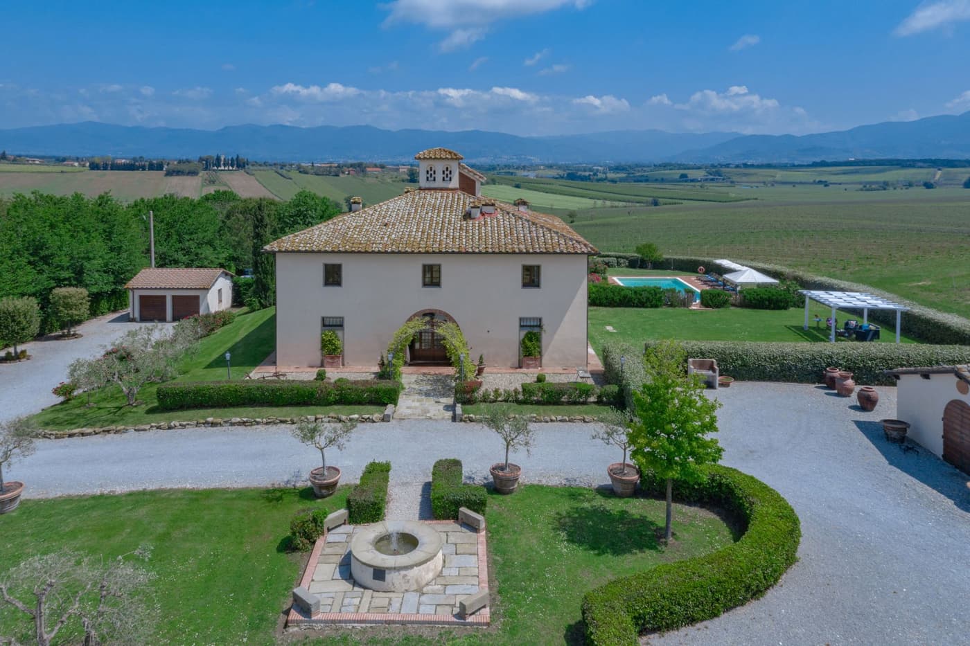 Villa De’ Michelangioli — luxury villa photo 3