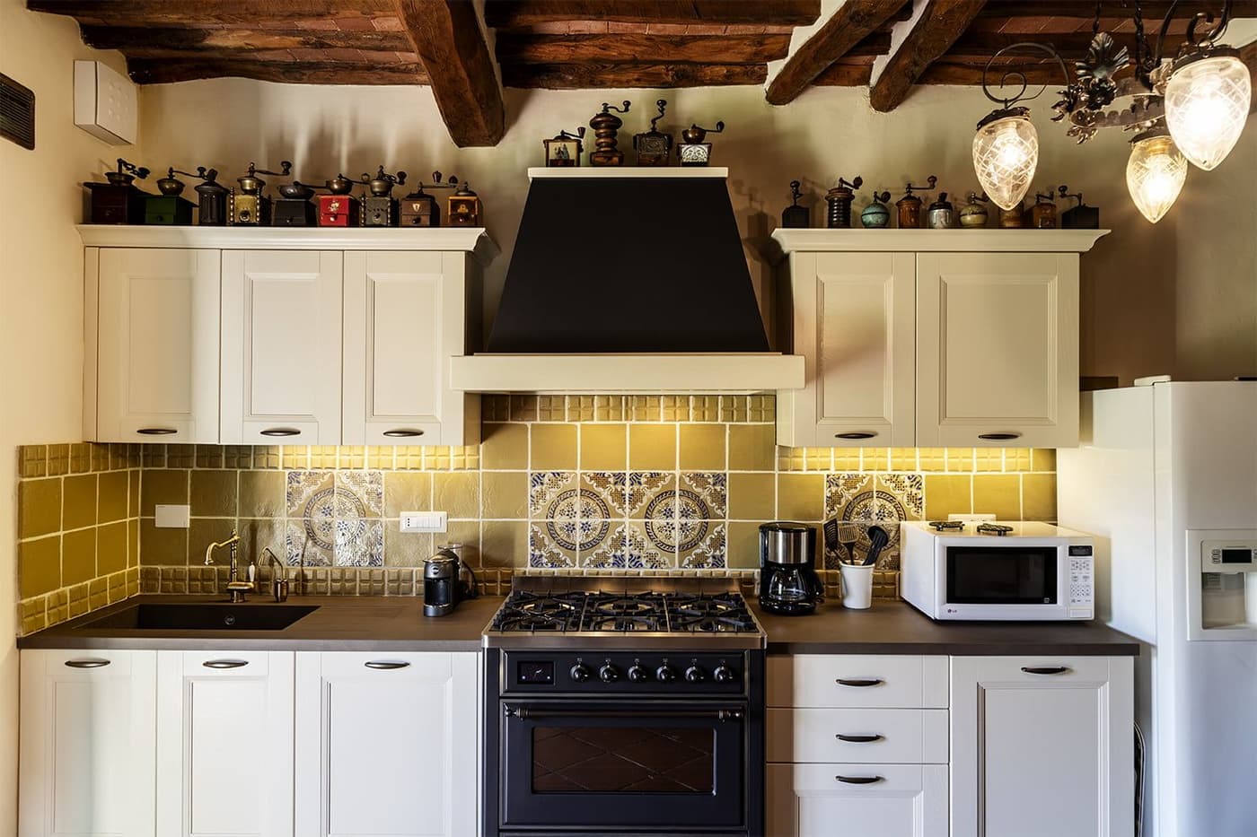 Villa Roncovisi — luxury villa photo 1