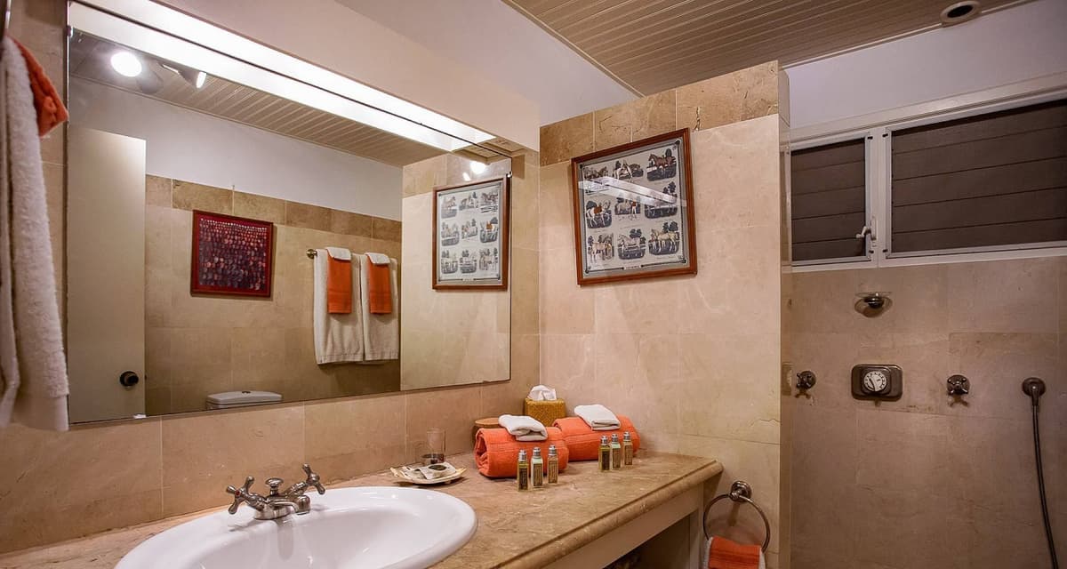 Villa E2 — luxury villa photo 1