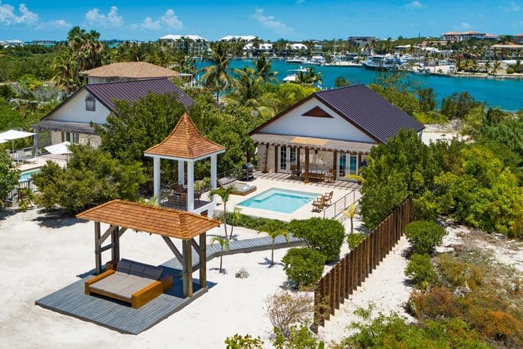 Villa Beach Shack — luxury villa photo 1