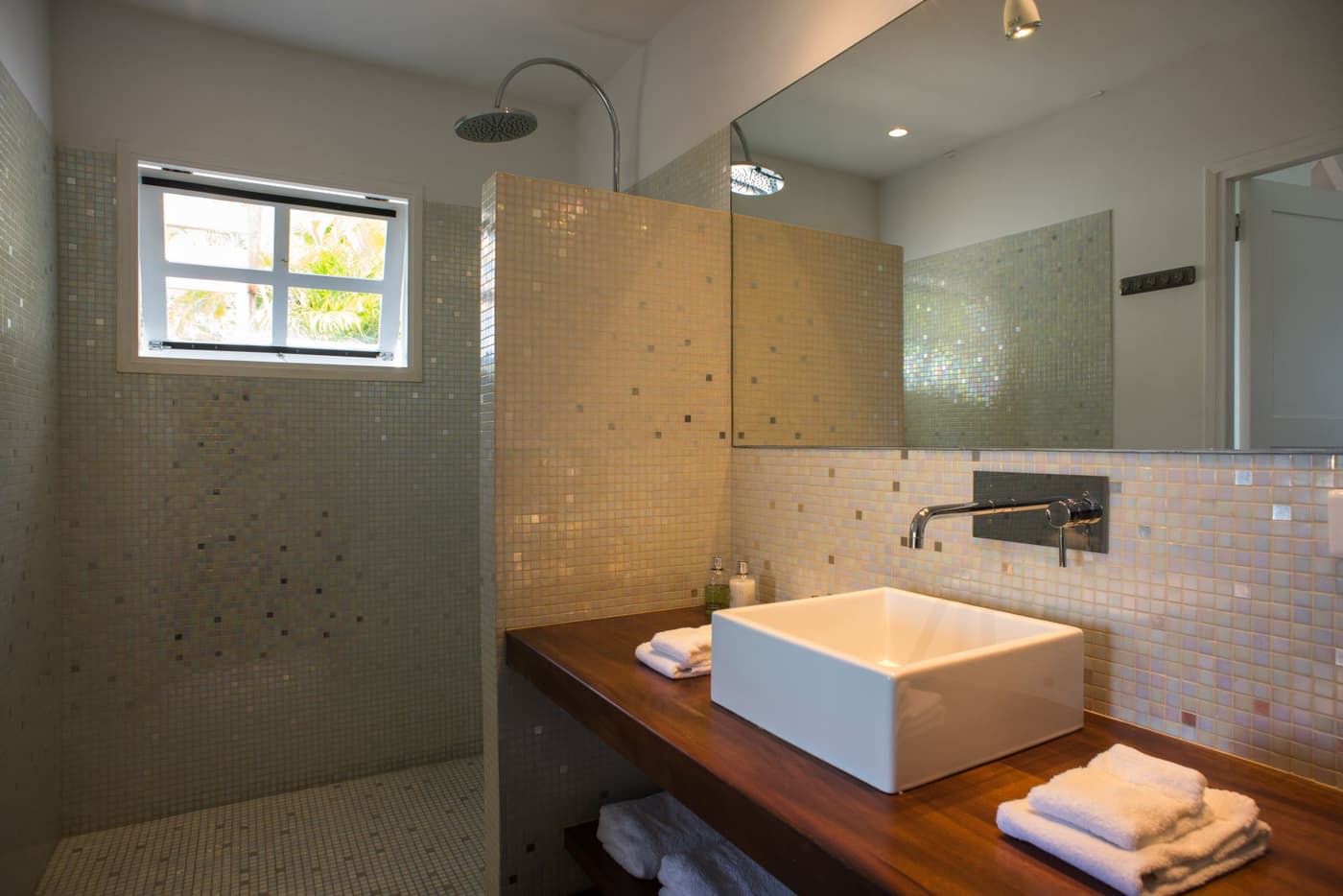 Villa Manava — luxury villa photo 2