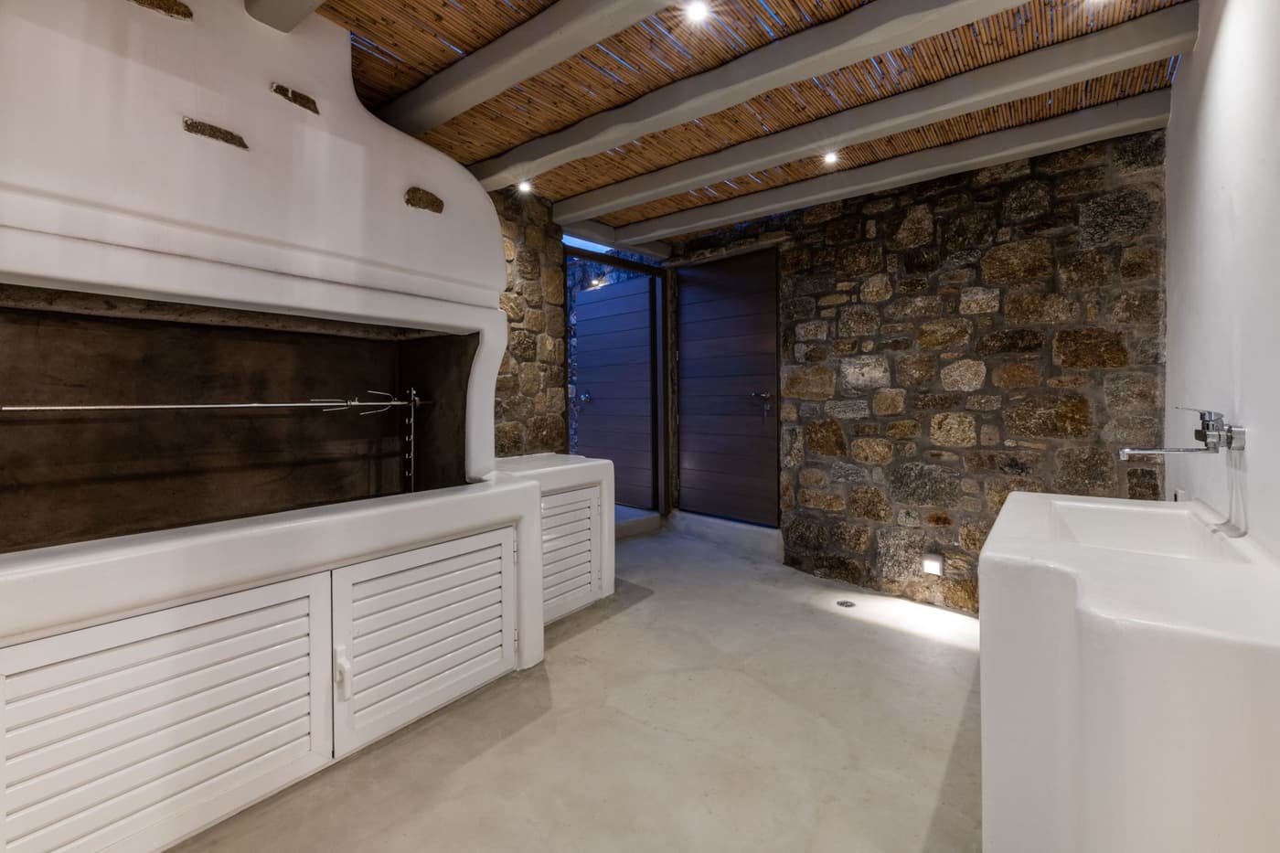 Villa Miraval — luxury villa photo 1