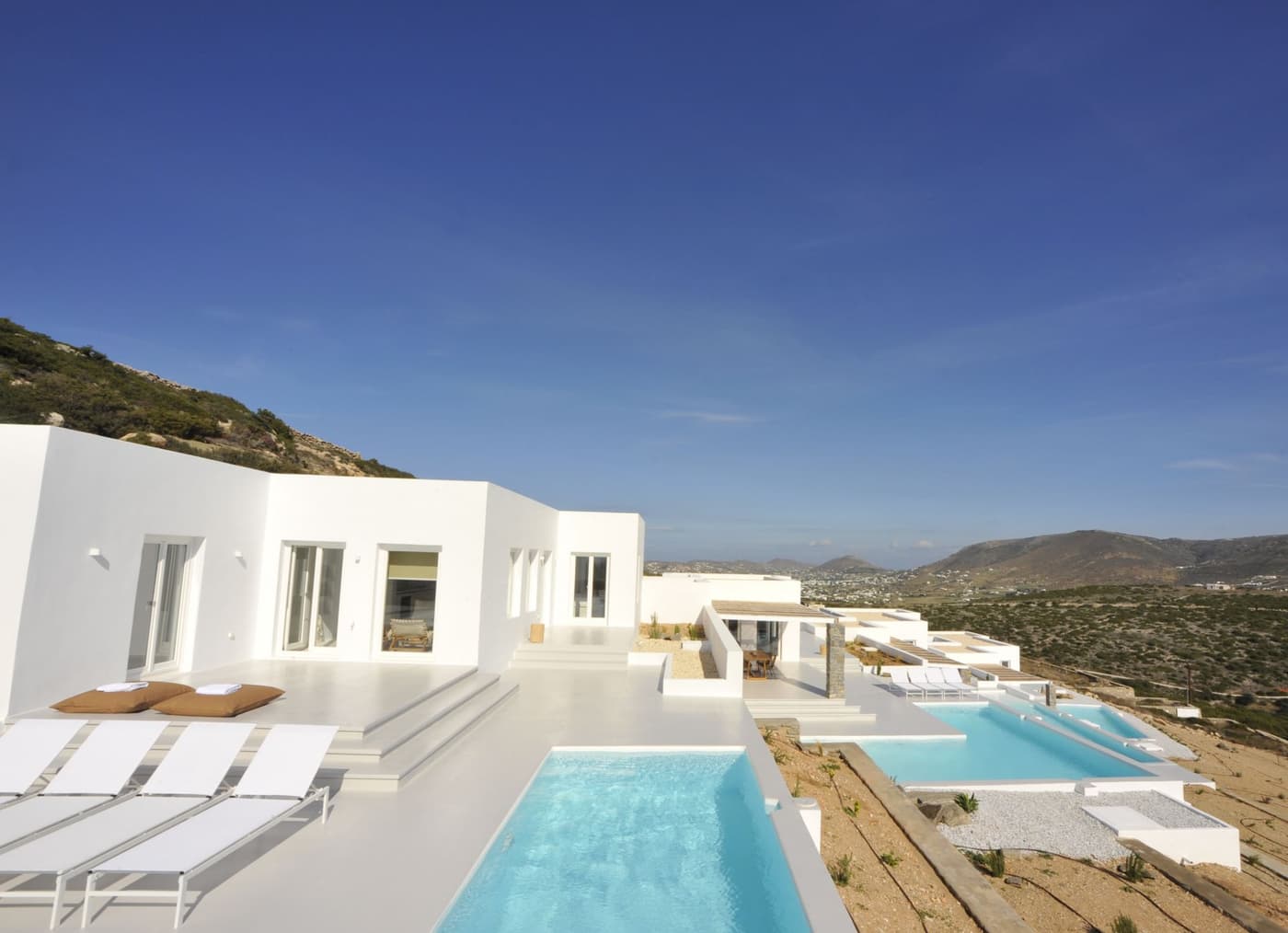 Pili Pala Two Bedroom Suite — luxury villa photo 1