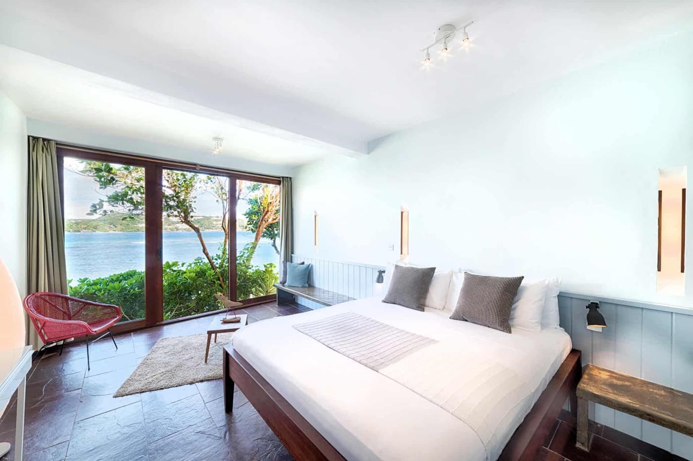 Ocean Front Cliffside - 2 bedrooms Villa — luxury villa photo 1