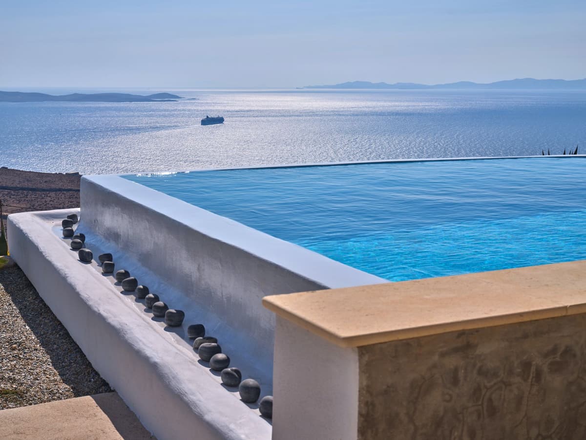 Villa DeLucien — luxury villa photo 2