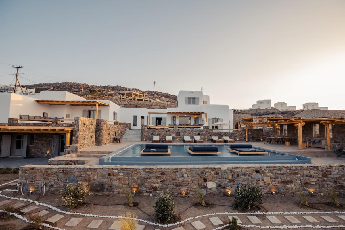 Villa Sapphire Black — luxury villa photo 1