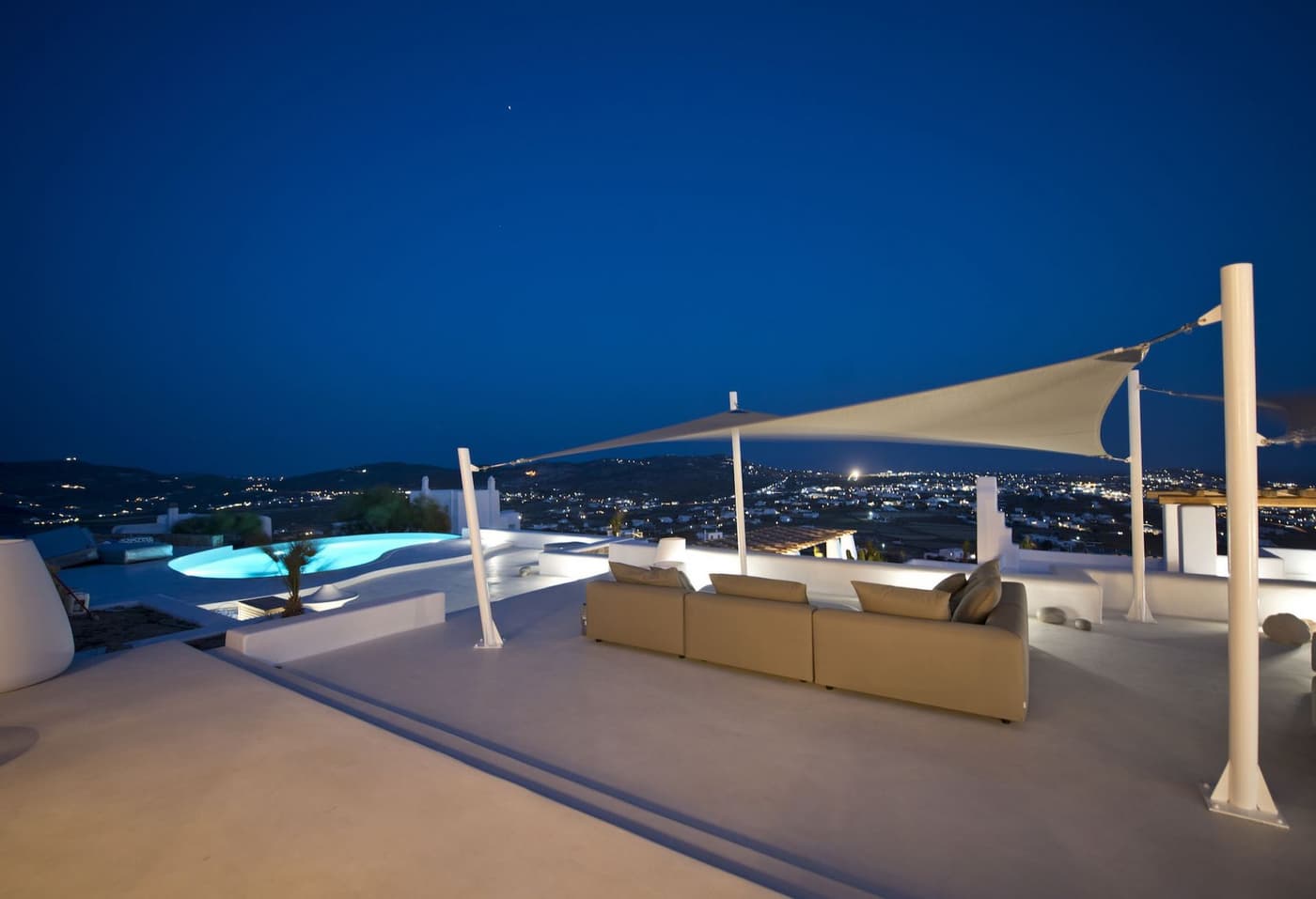 Suite Amethyst — luxury villa photo 10