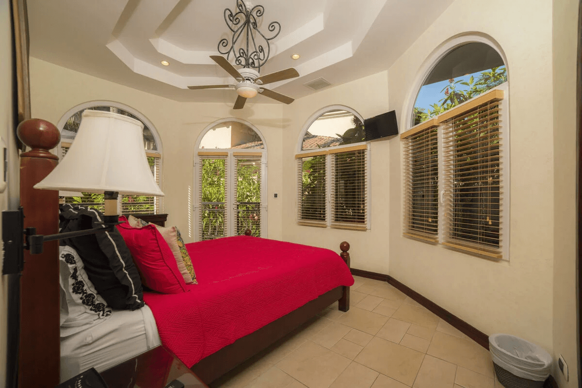 Harmon Estate — luxury villa photo 2
