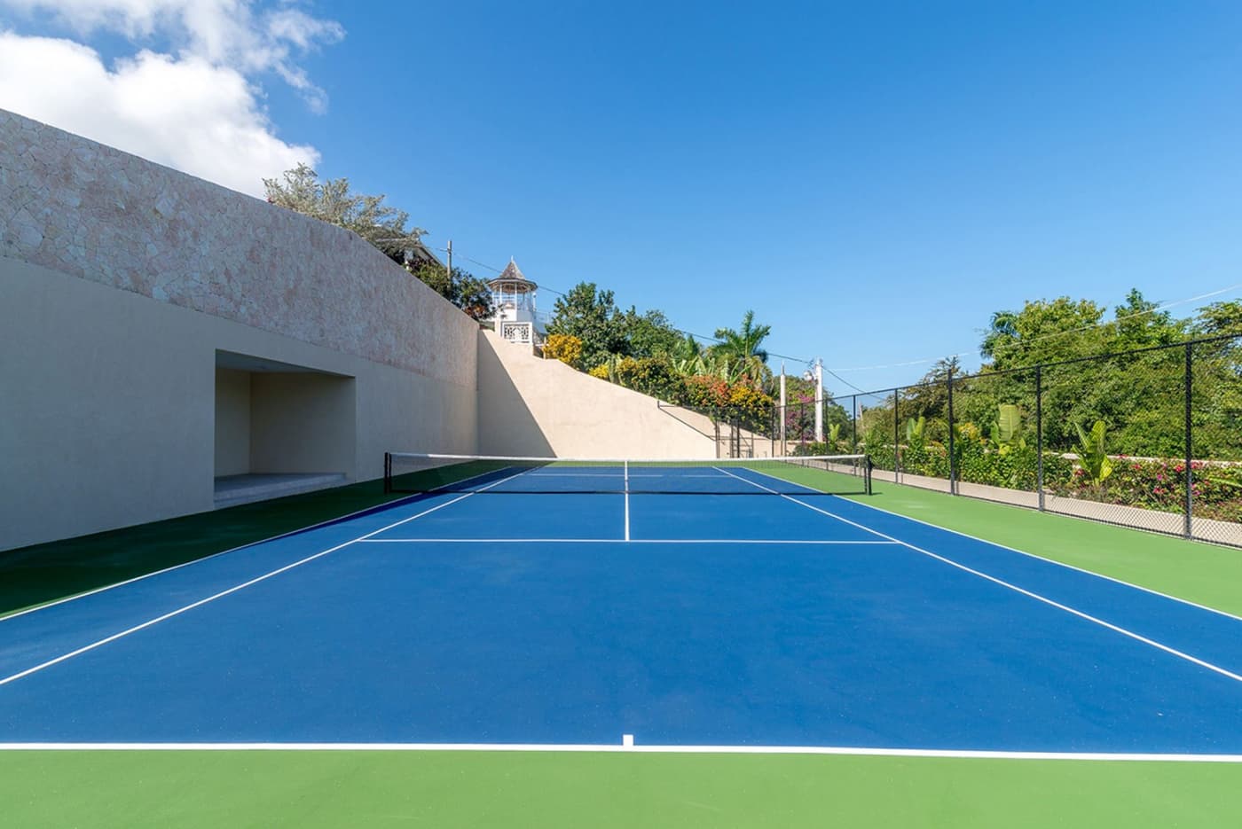Fairway Manor — luxury villa photo 26