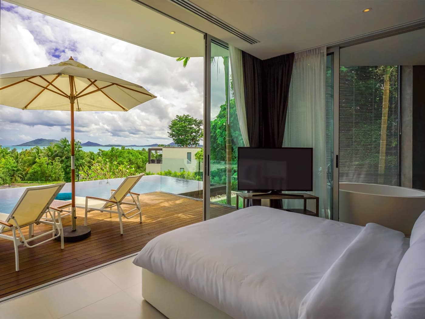 Villa Abiente Phuket — luxury villa photo 2