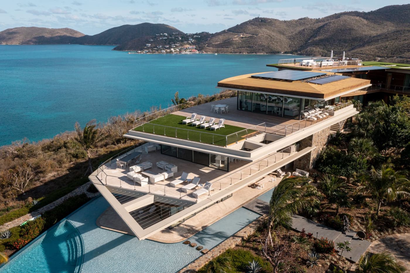 The Oasis Estate — luxury villa photo 50