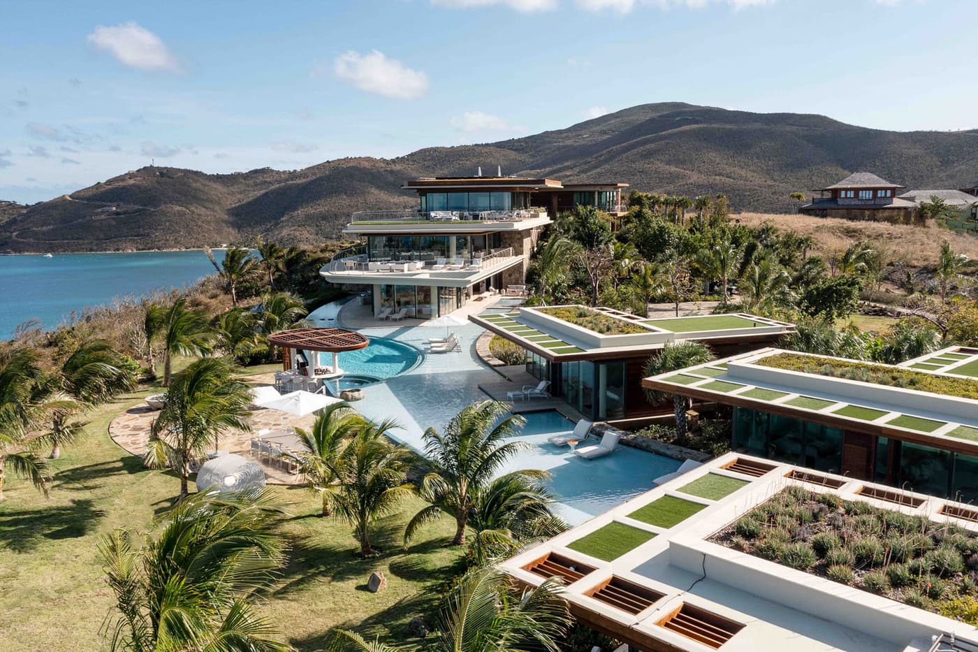 The Oasis Estate — luxury villa photo 1