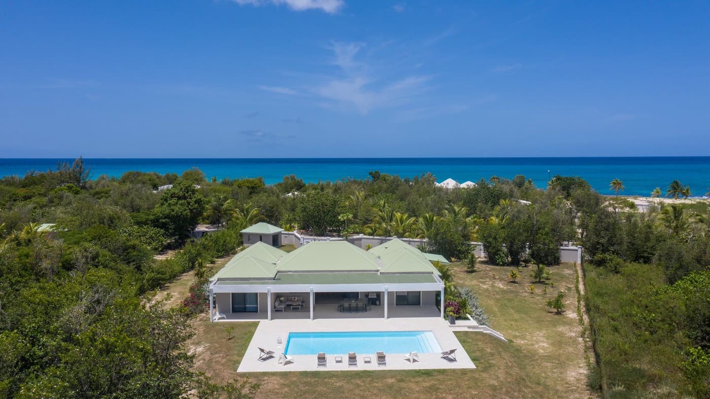 Villa Arawak-Terres Basses — luxury villa photo 1