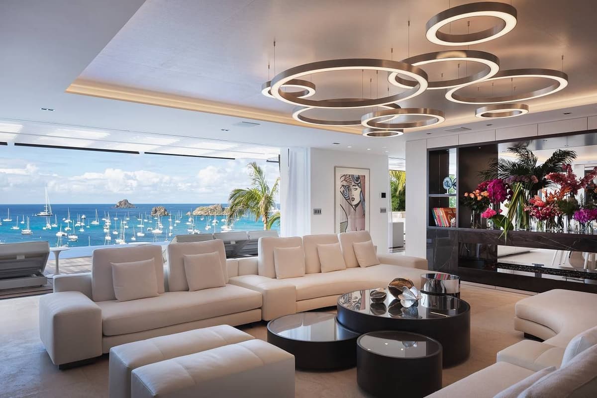 Villa Embrace — luxury villa photo 32