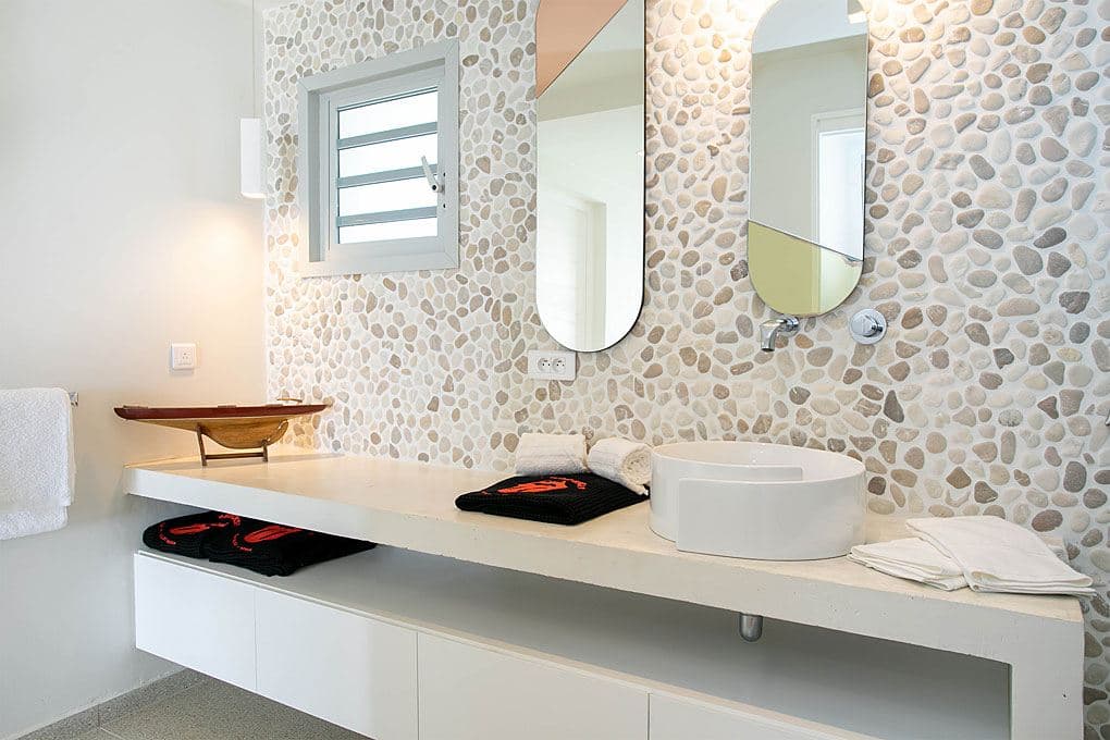Villa Rock Sea — luxury villa photo 25