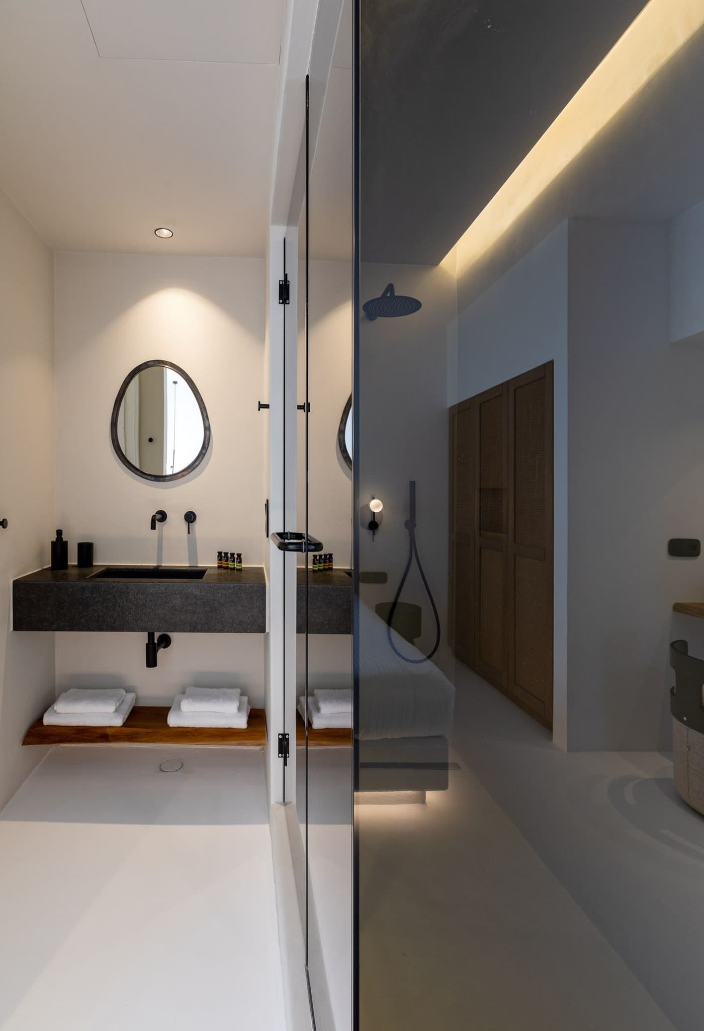 Mykonos Town Black Villa — luxury villa photo 1