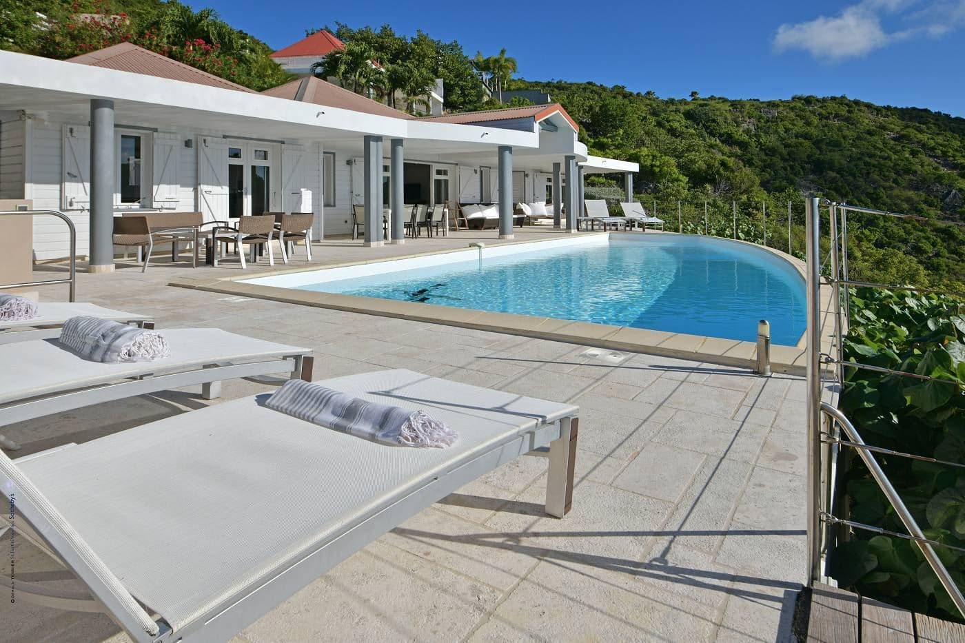Villa Bleu Outremer — luxury villa photo 1