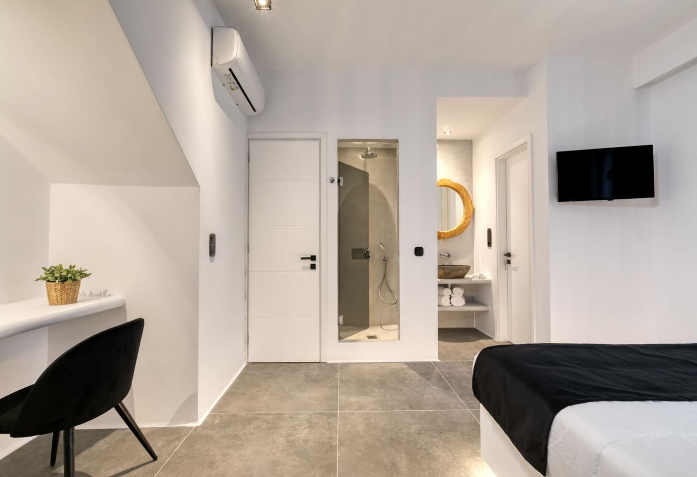 Ftelia Black Villa 1 — luxury villa photo 1