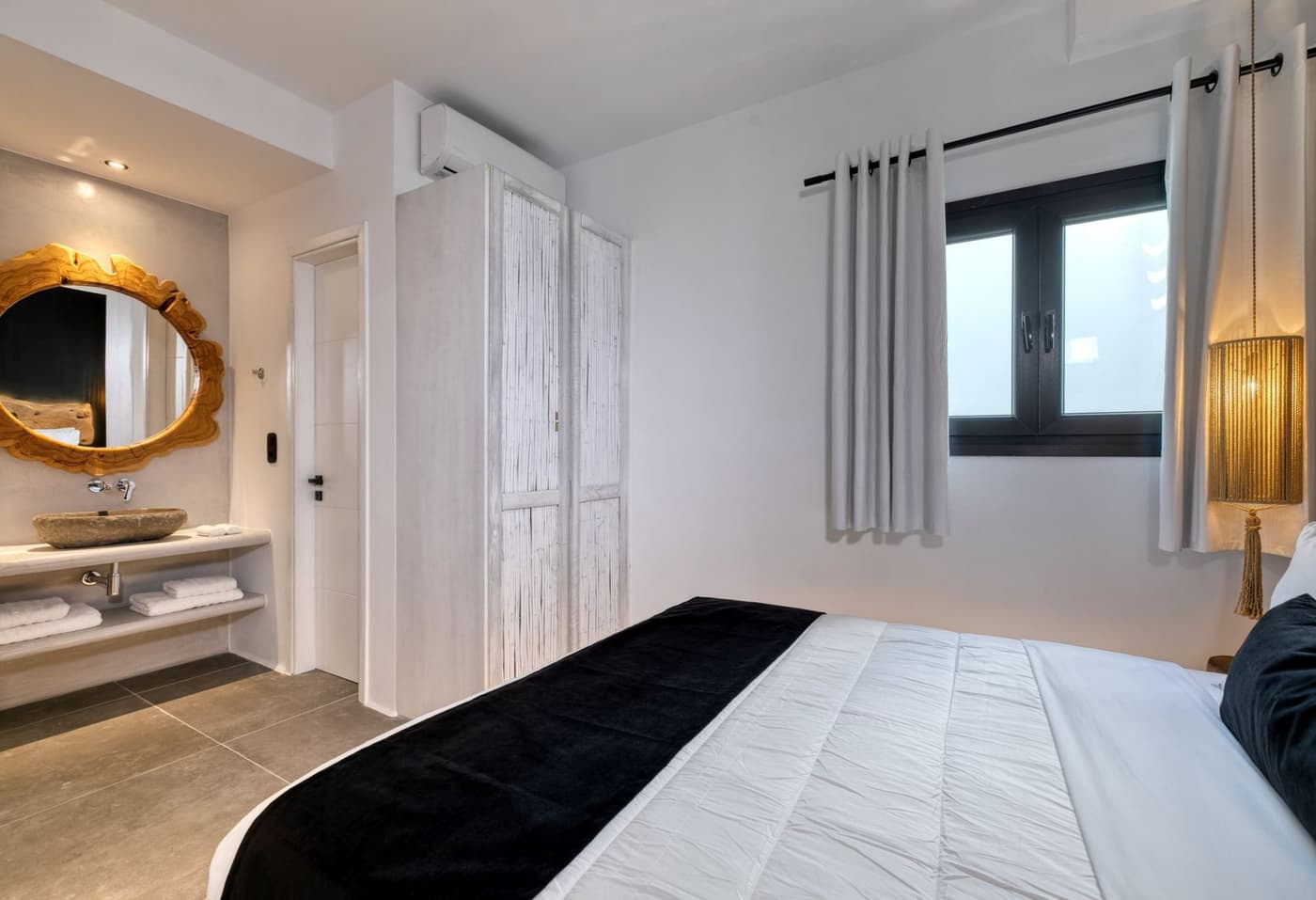 Ftelia Black Villa 2 — luxury villa photo 1