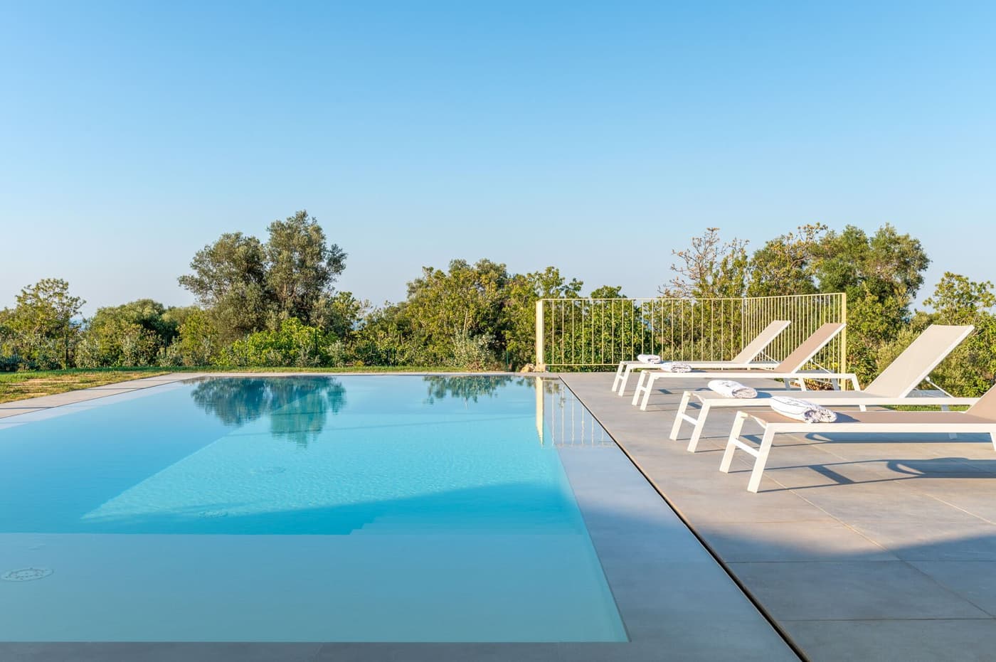 Villa Apeliote — luxury villa photo 35