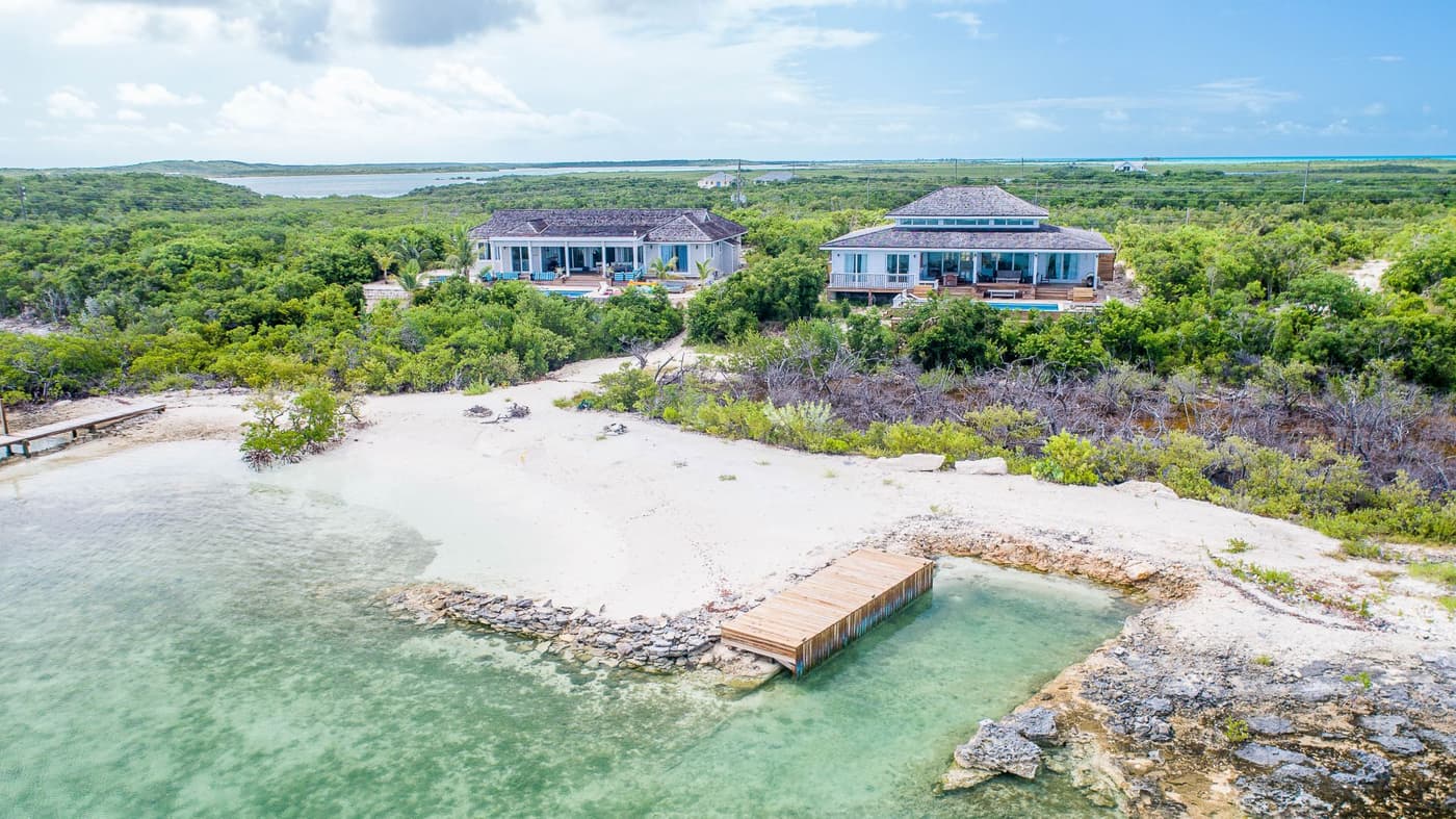 Villa Surf House — luxury villa photo 29