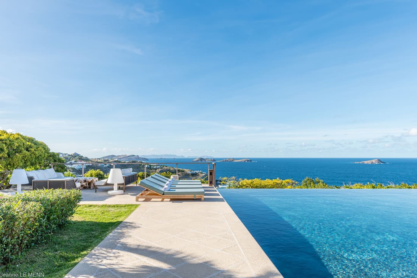 Villa Poppy-Montjean — luxury villa photo 1