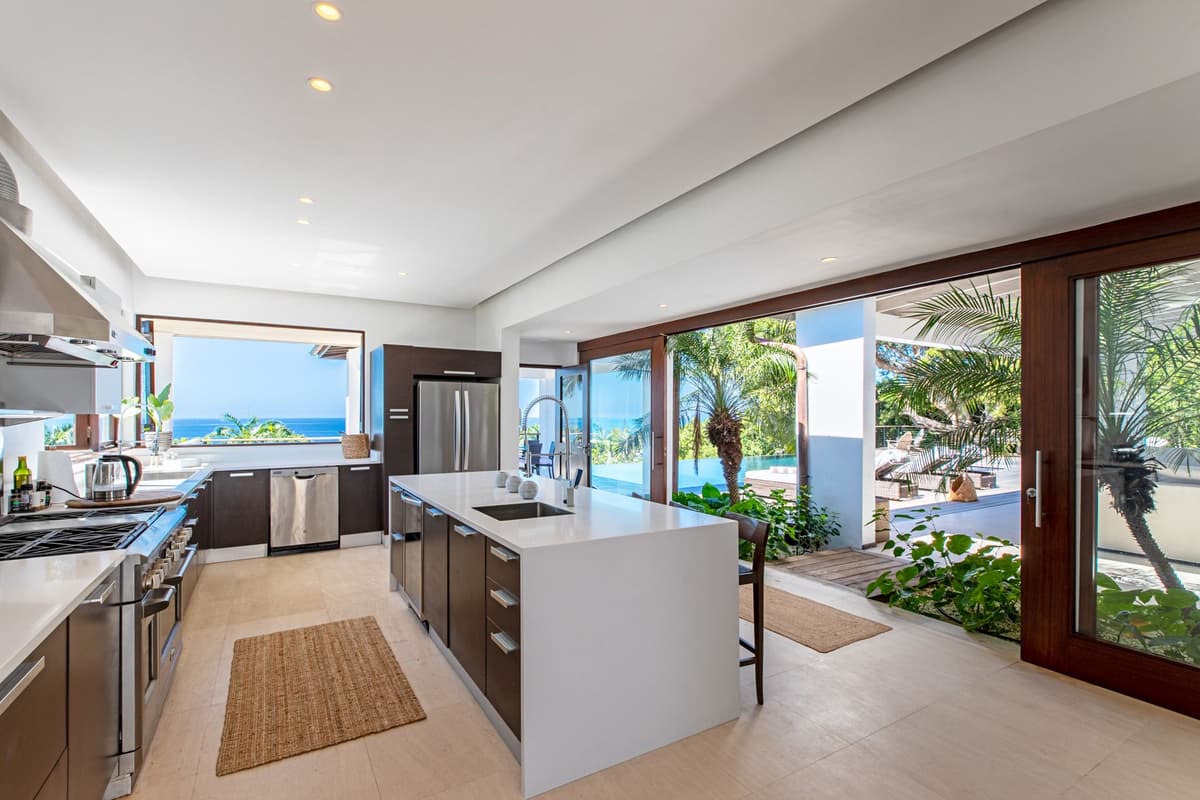 Villa Sundeck House — luxury villa photo 3