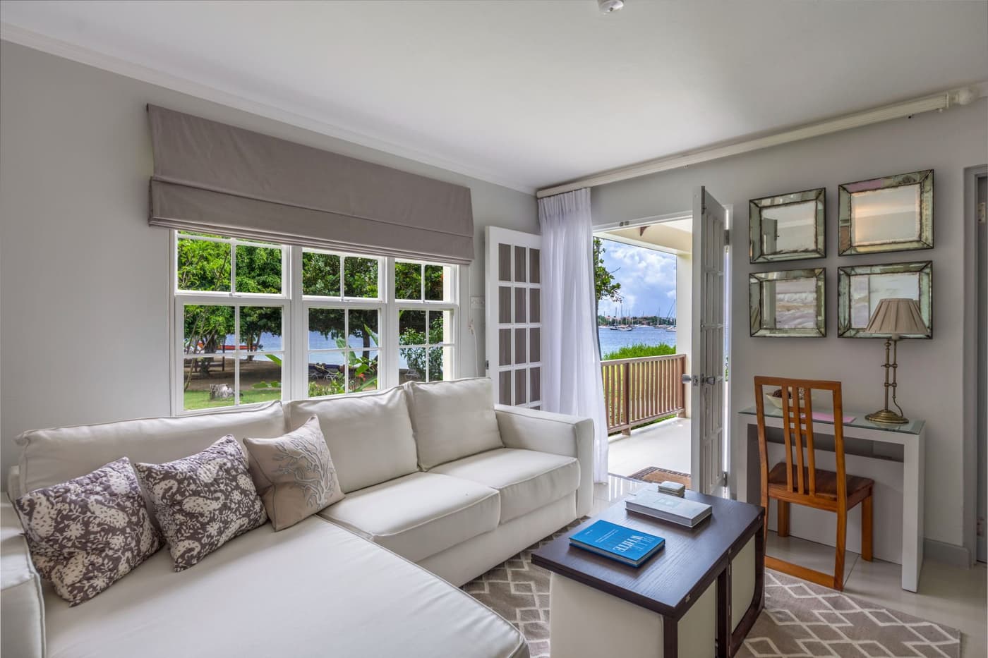 Westside Suite — luxury villa photo 7
