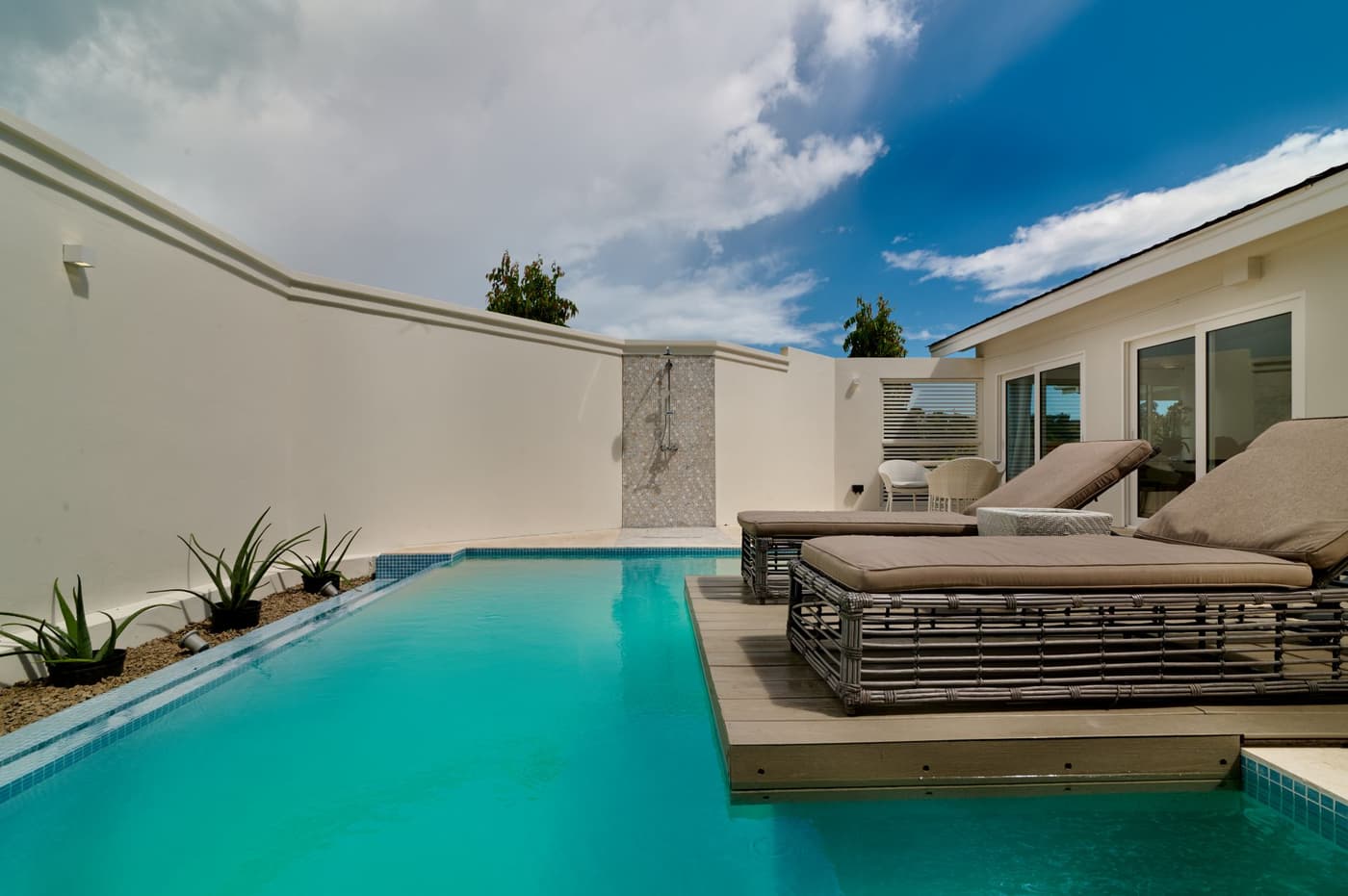 Penthouse Suite - 2 bedrooms — luxury villa photo 1