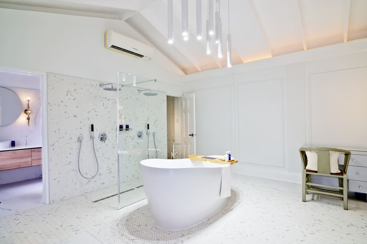 Penthouse Suite - 2 bedrooms — luxury villa photo 1