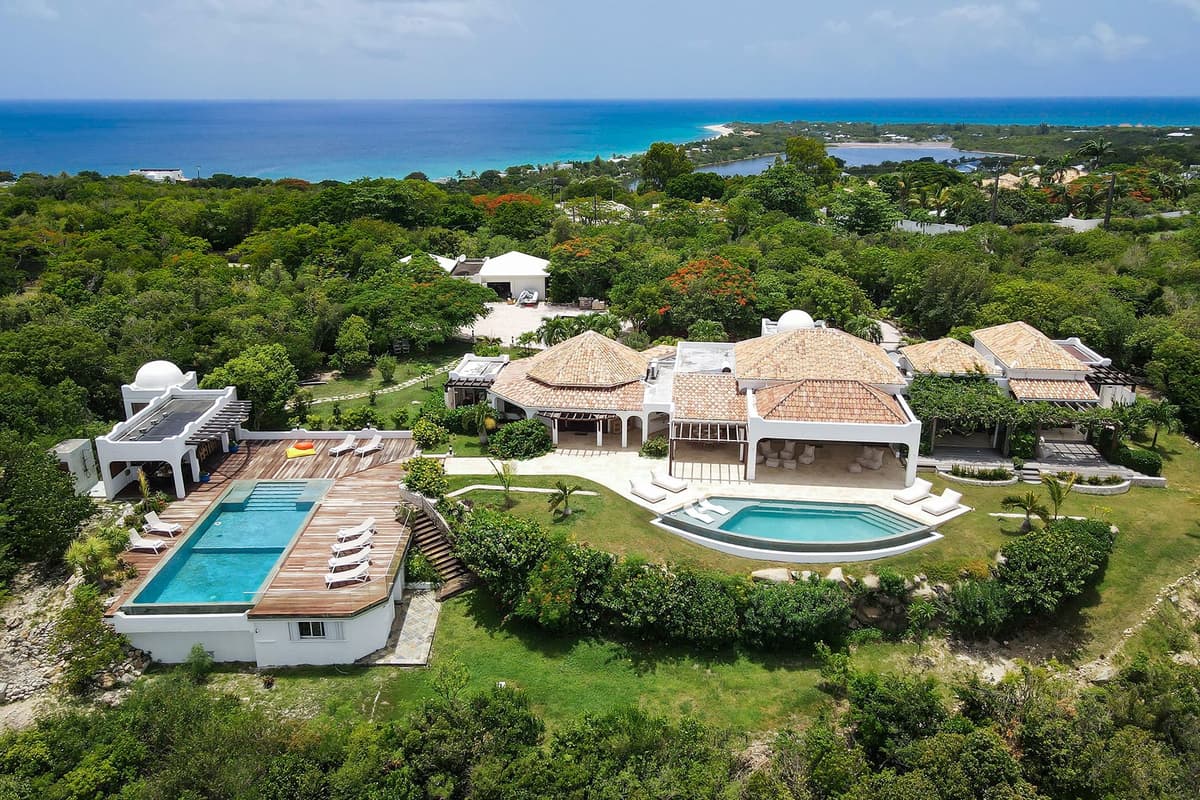 Villa La Vue Folle — luxury villa photo 1