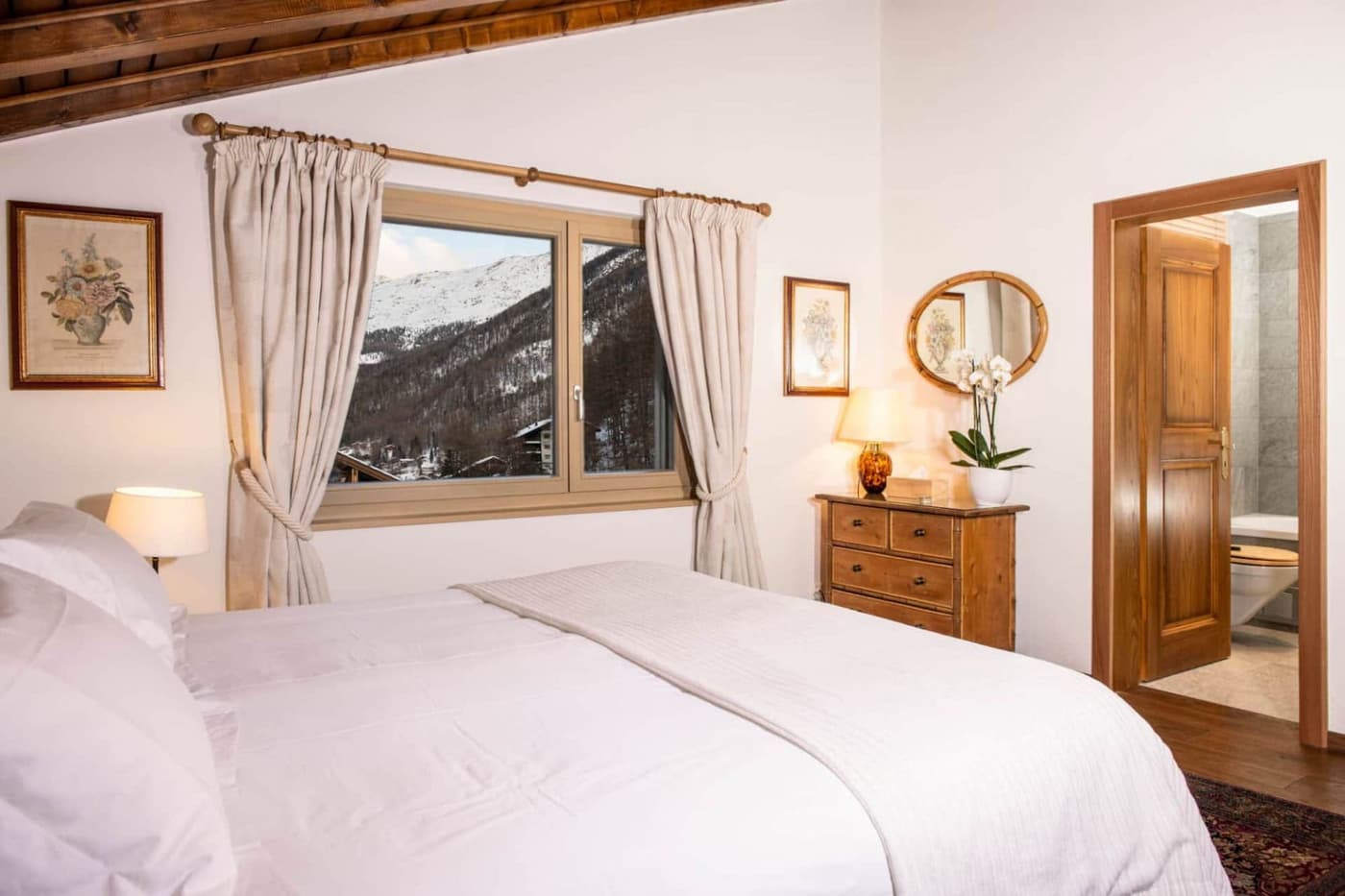Chalet Harebells — luxury villa photo 3