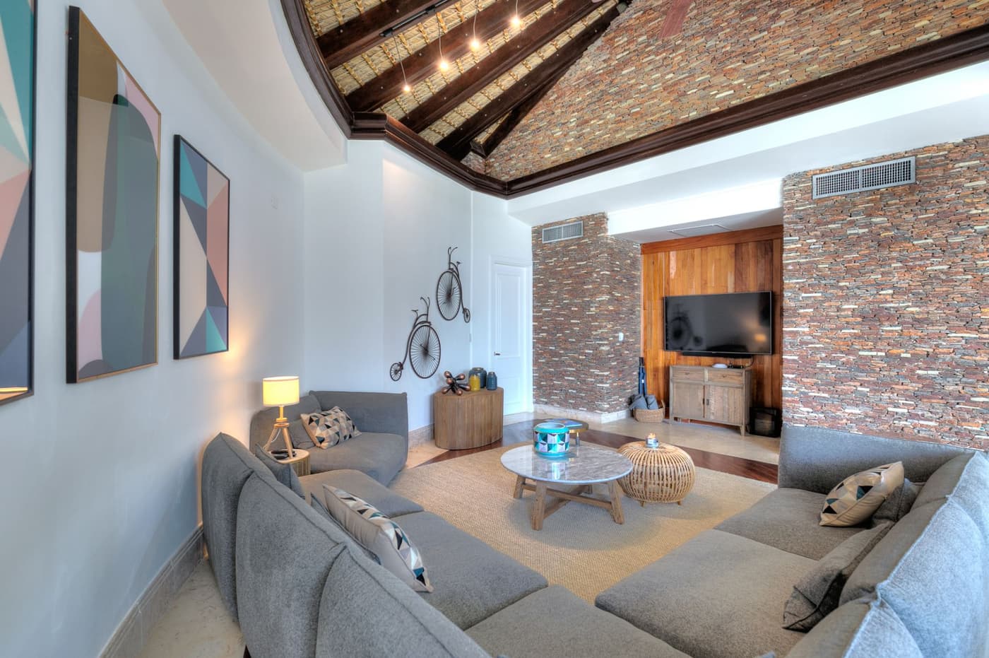 Villa Corales 60 — luxury villa photo 1