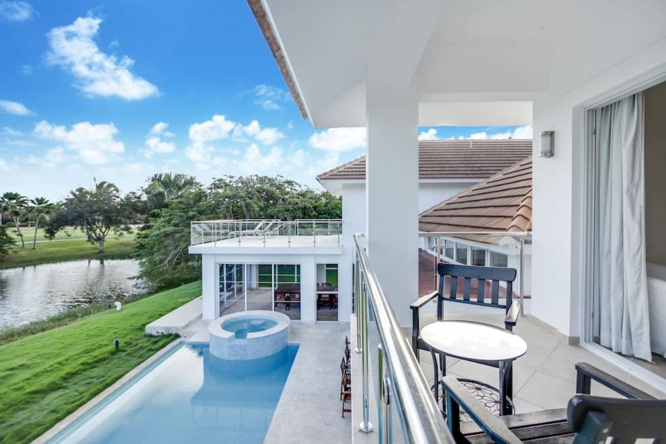 Villa Lake View — luxury villa photo 3