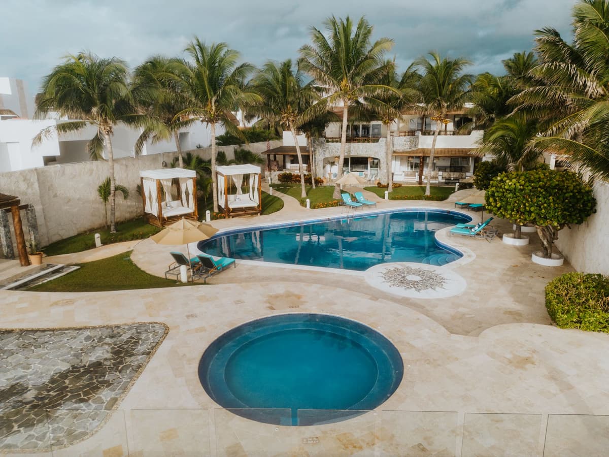 Villa Corona — luxury villa photo 1