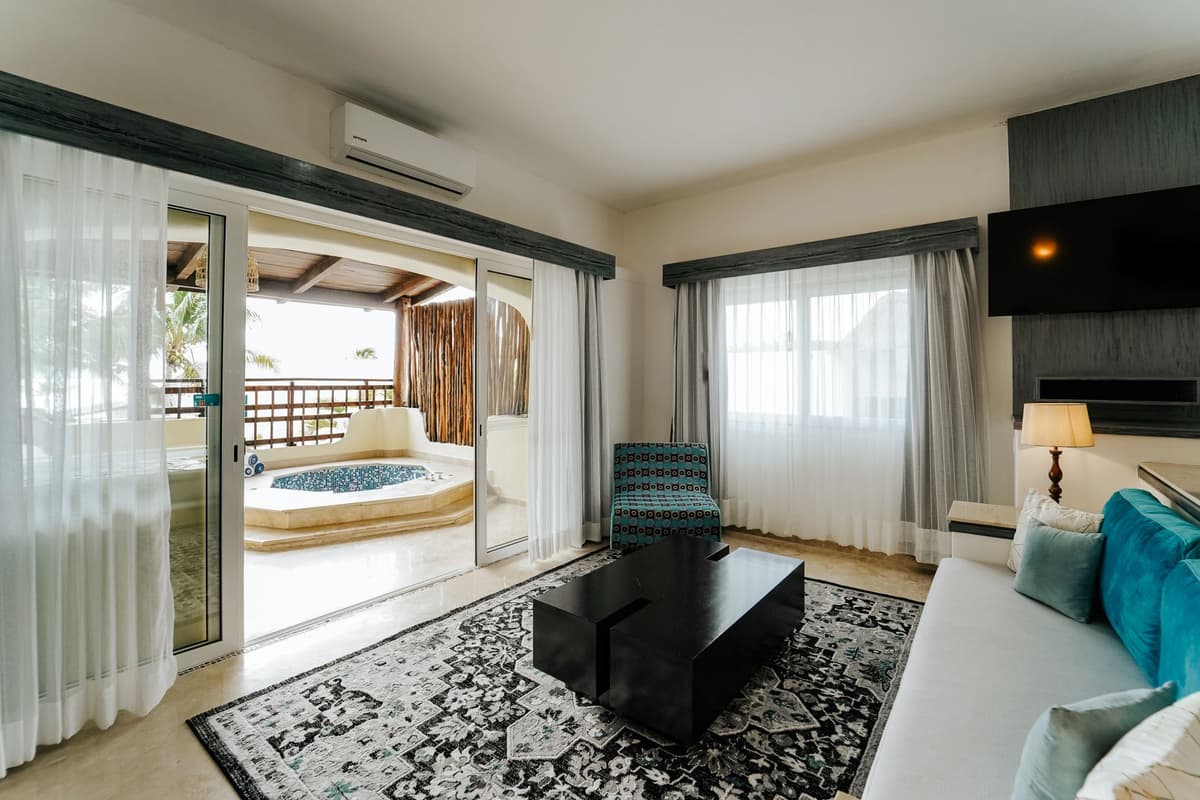 Villa Corona — luxury villa photo 49